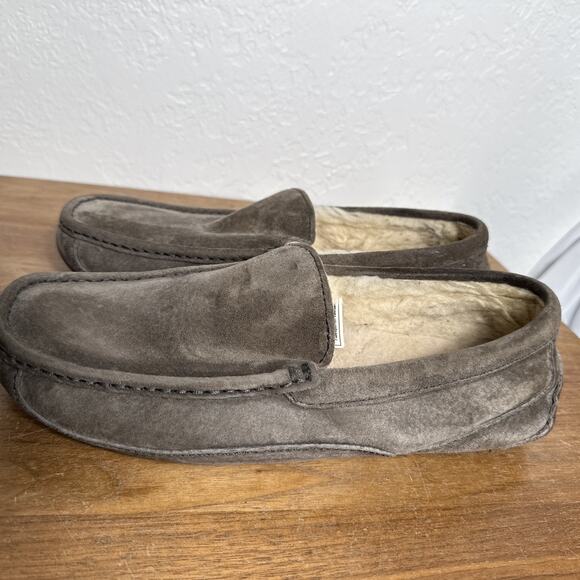 Ugg Men's Ascot Suede Slippers Size 9 EU 42 Gray Leather Shearling Lining GUC - Picture 5 of 14